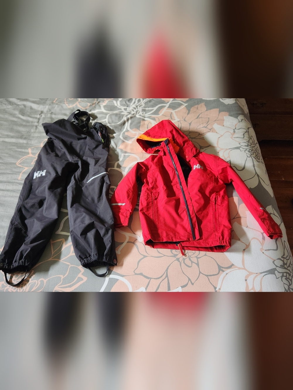 Helly Hansen Kids Red Hooded Rain Jacket And Bib Set Foul Weather Gear